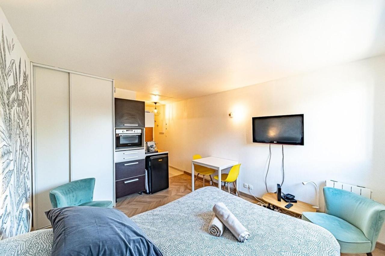 Le Petit Million- Joli Studio Renove-Flachet วีเลอร์บาน ภายนอก รูปภาพ