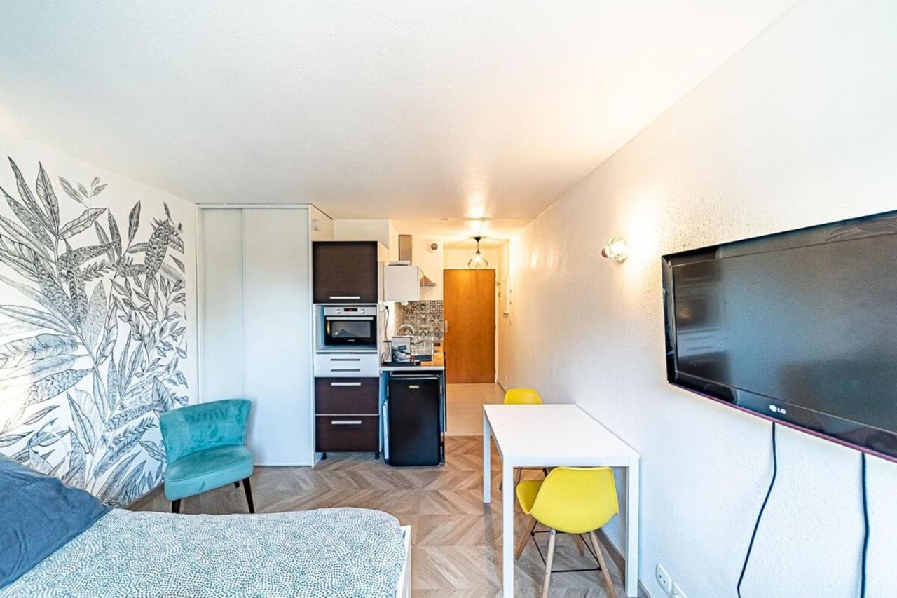 Le Petit Million- Joli Studio Renove-Flachet วีเลอร์บาน ภายนอก รูปภาพ